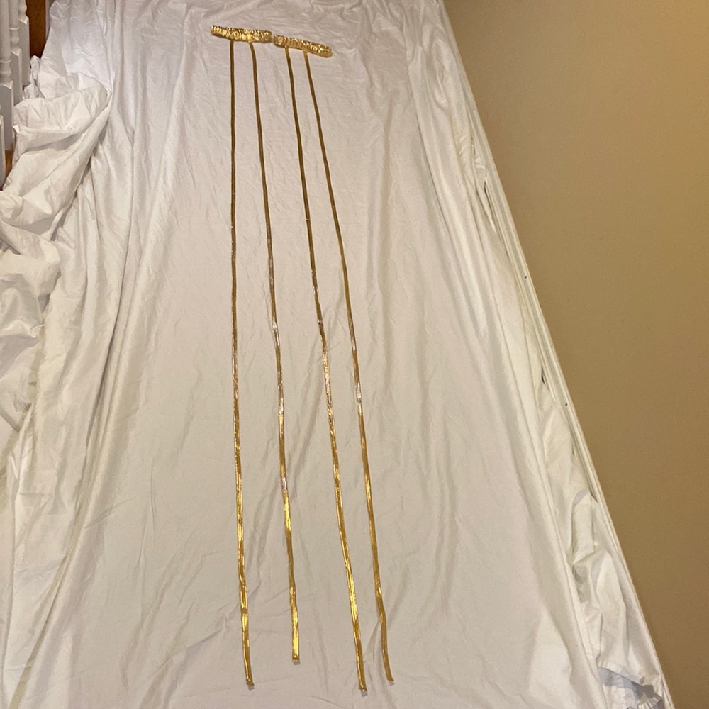 Spirit Halloween shiny gold metallic Halloween leg wraps. One size. Like new - Picture 6 of 13